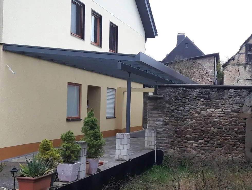 Carports und Überdachungen – Schutz vor Wetter, mehr Komfort und eine stilvolle Ergänzung für Ihr Zuhause.