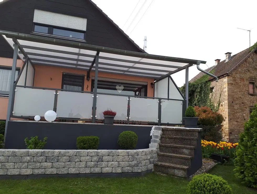 Carports und Überdachungen – Schutz vor Wetter, mehr Komfort und eine stilvolle Ergänzung für Ihr Zuhause.